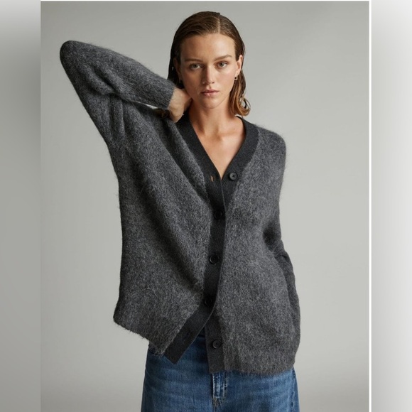 Everlane The Superfuzz Alpaca Cardigan in Dark Charcoal size Small. New with tag - Picture 3 of 14